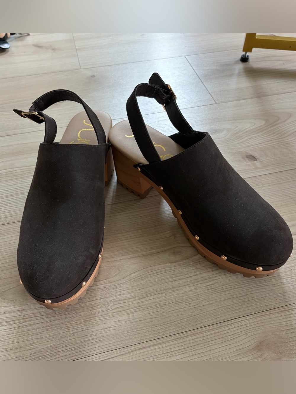 Women’s Brown Suede Slingback Clog Heels - Y2K